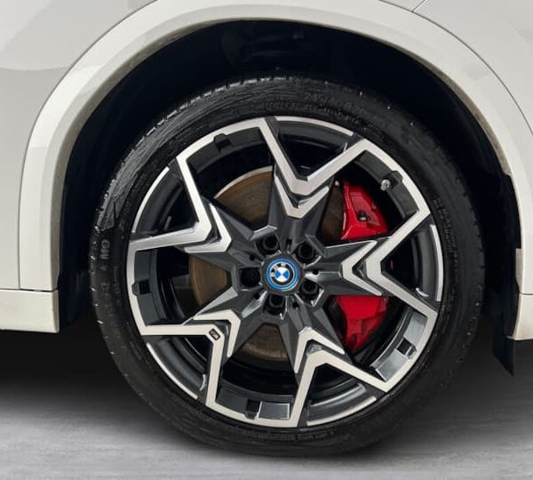 BMW iX2 M Sport Pro + £2k Cash or £30,000 Cash alt - Image 10
